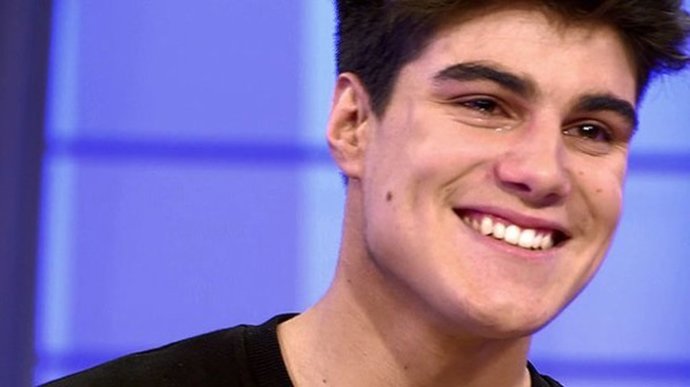 JULEN ABANDONA MYHYV