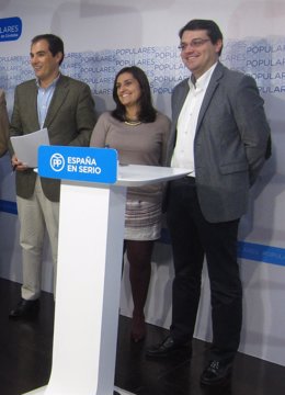 José Antonio Nieto con Beatriz Jurado y José María Bellido