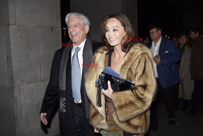 Mario Vargas Llosa e Isabel Preysler en los Goya-Fran Guer                      