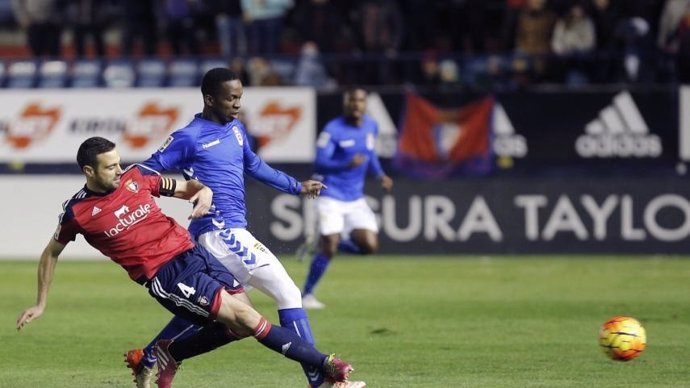 El Oviedo se coloca segunda tras empatar ante Osasuna