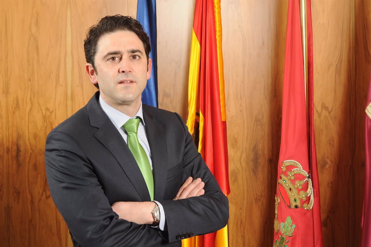 El decano de Murcia y presidente de todos los Ingenieros Técnicos Industriales 
