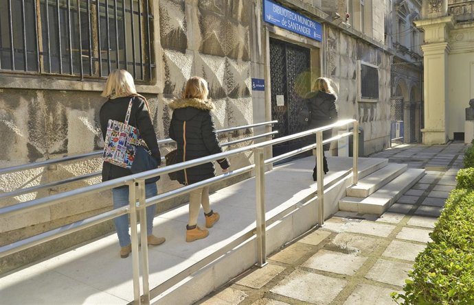 Obras de accesibilidad en la biblioteca