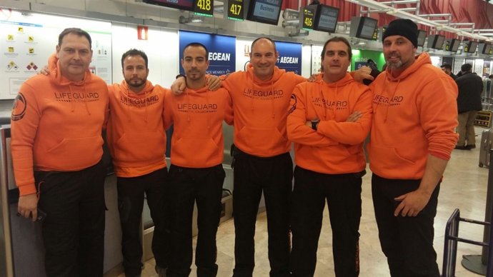 Bomberos sevillanos parten como voluntarios a Lesbos