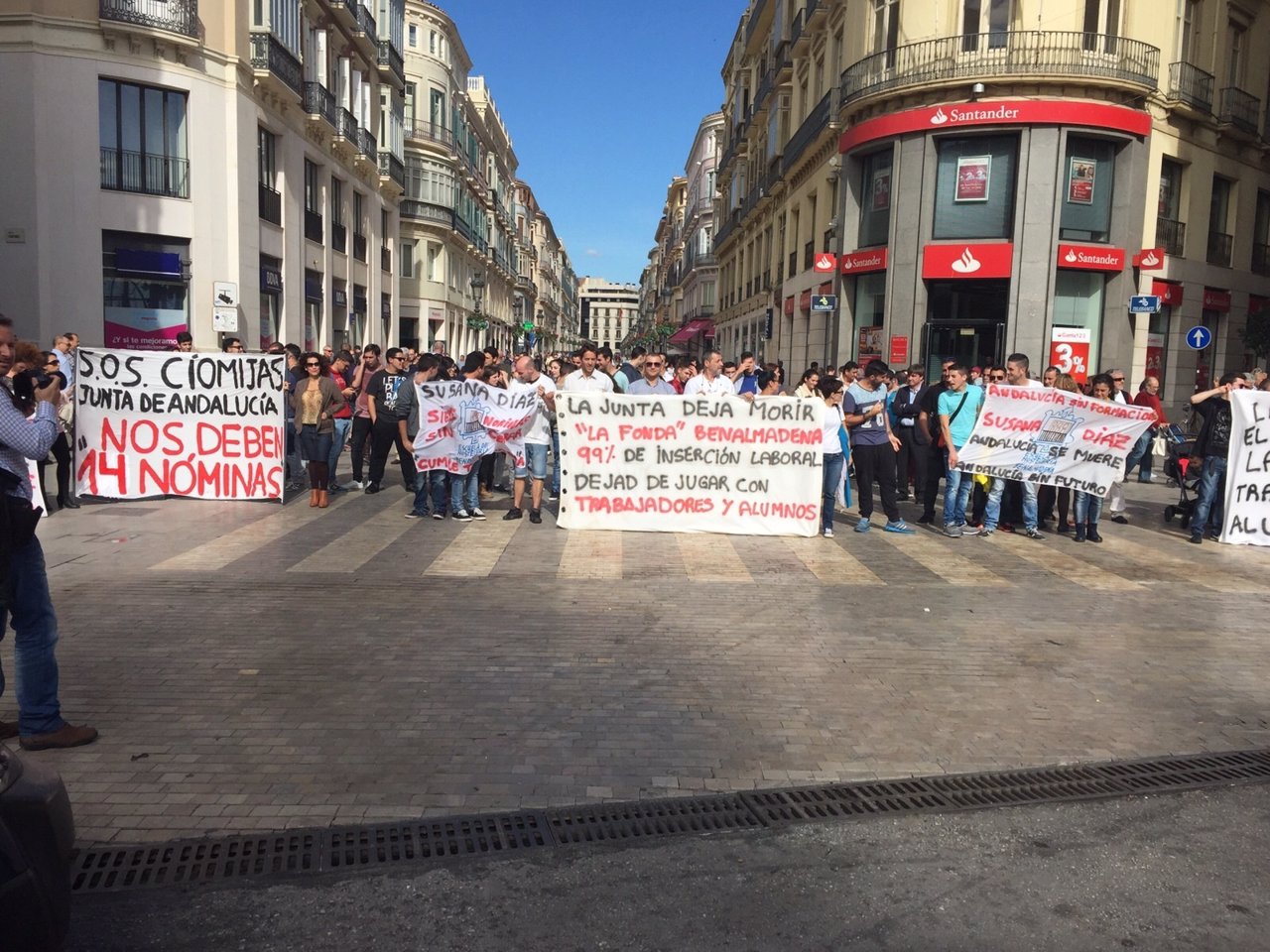 Manifestación cónsula fonda ciomijas capital junta pago nóminas
