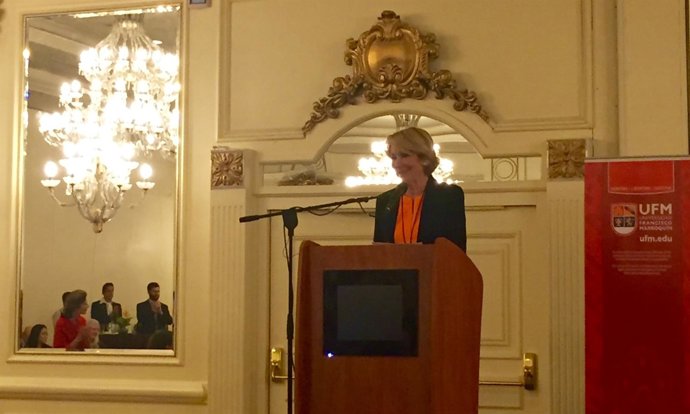 Esperanza Aguirre en Guatemala