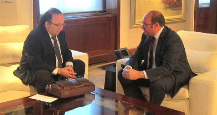 Orihuela con el presidente Pedro Antonio Sánchez