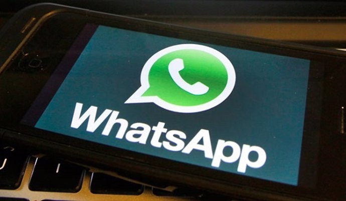 Aplicación servicio de mensajería instantánea WhatsApp, de Facebook