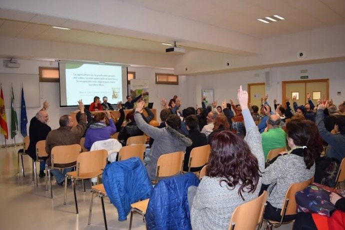 La reunión de Subbética Ecológica congregó a más 100 personas en Cabra