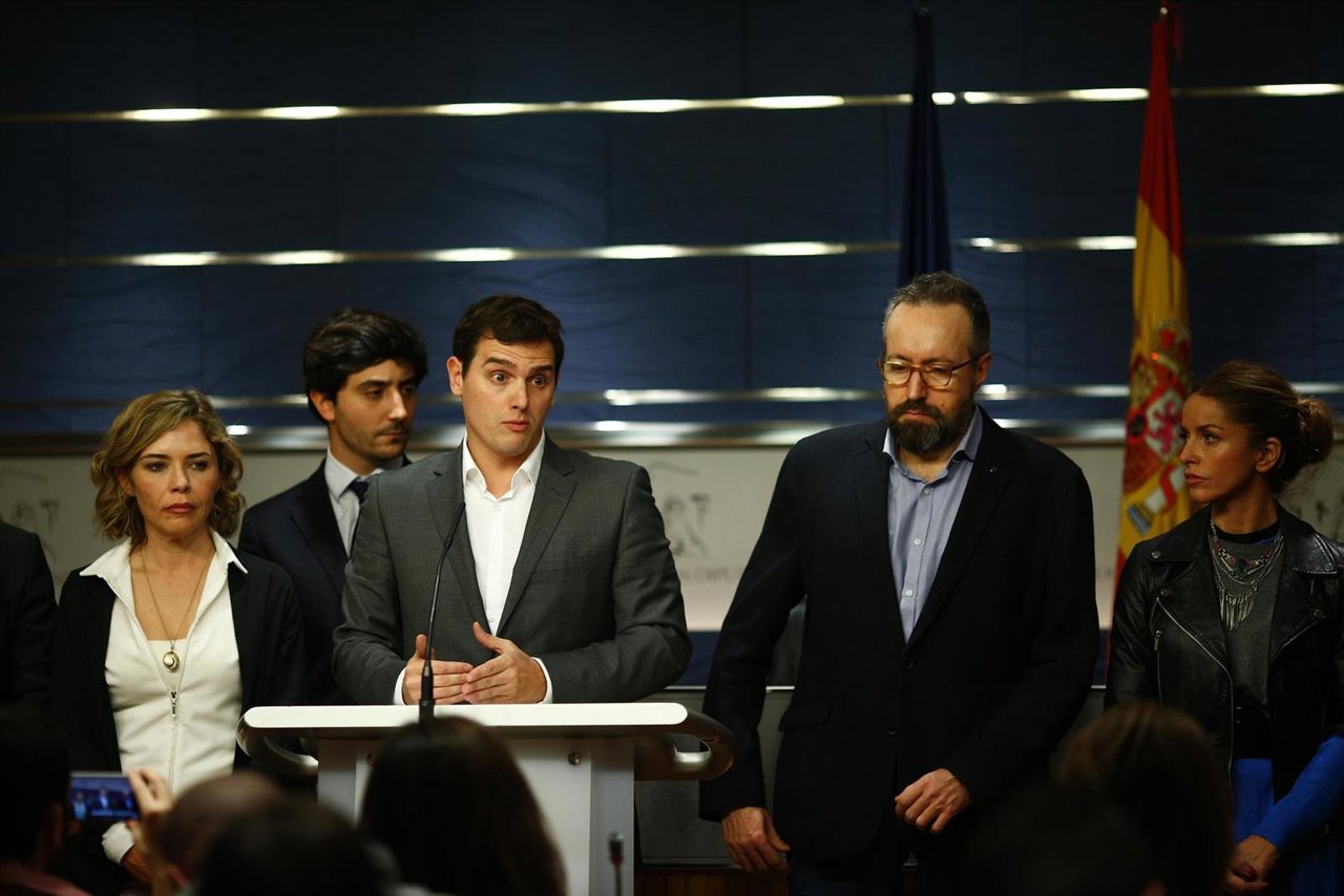 Rueda de prensa de Albert Rivera en el Congreso
