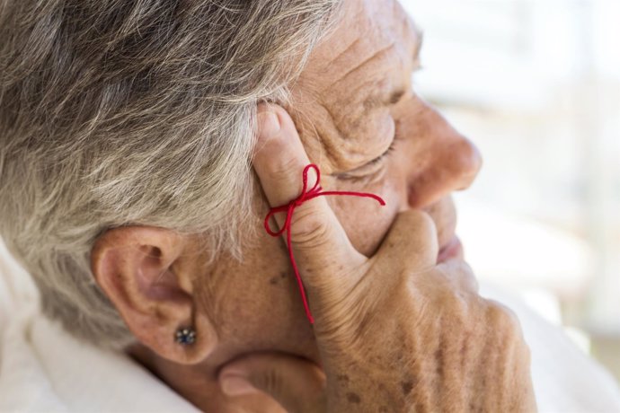 Alzheimer, memoria perdida, señora mayor