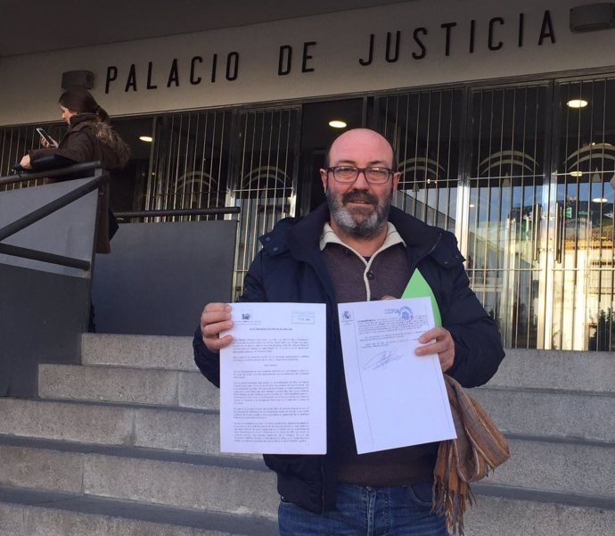 El portavoz de IULV-CA en el Ayuntamiento de Huelva, Pedro Jiménez. 