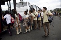 Venezuela reabre el paso fronterizo de Táchira solo para estudiantes
