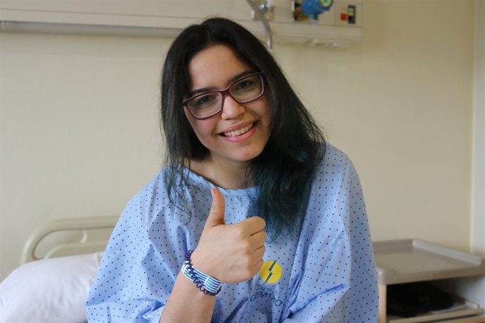 La gimnasta María Paula Vargas después de operarse del hombro