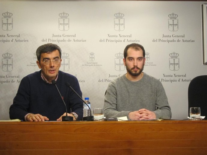 Manuel Carrero y Héctor Piernavieja (Podemos) 