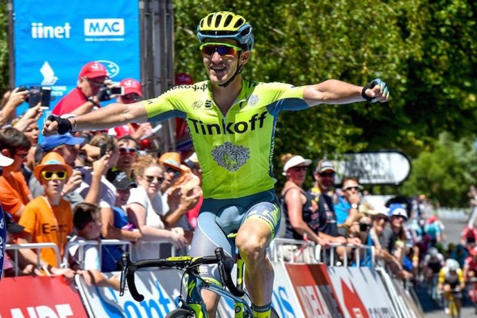 Jay McCarthy gana la segunda etapa del Tour Down Under