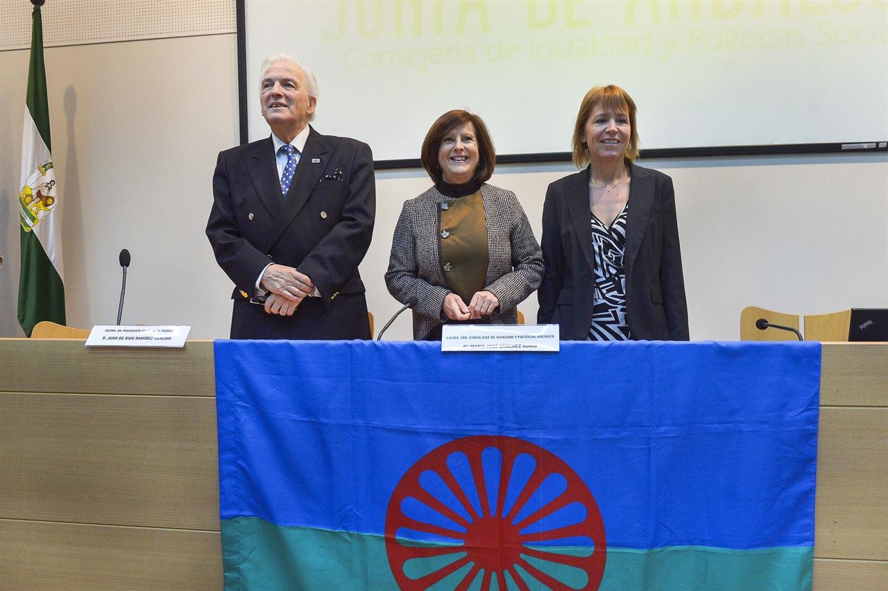 Andalucía trabaja en un plan para la igualdad de oportunidades del pueblo gitano