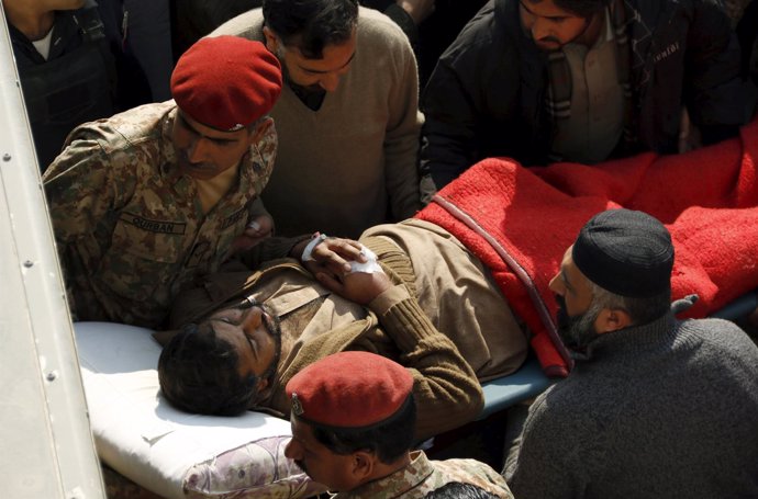 Un herido en el ataque a la universidad Bacha Khan de Charsadda