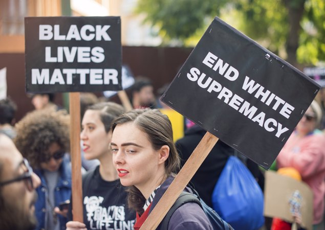 Miles de protestas en EEUU contra el racismo