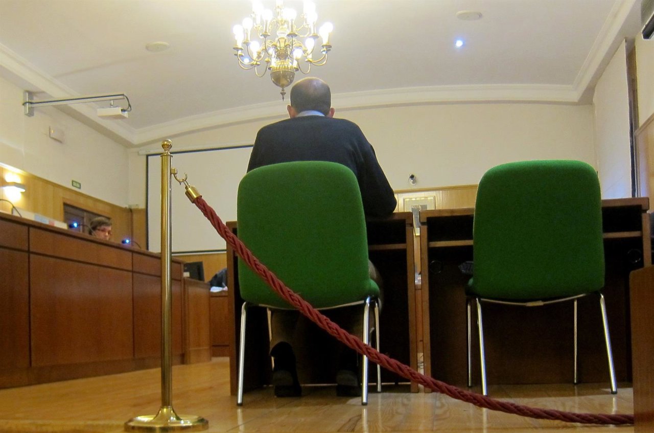 El extesorero de 'Deporte CyL', en el banquillo. 