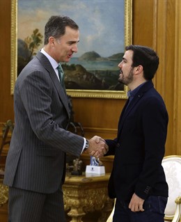El Rey Felipe VI ha recibido hoy a Alberto Garzón en el Palacio de la Zarzuela