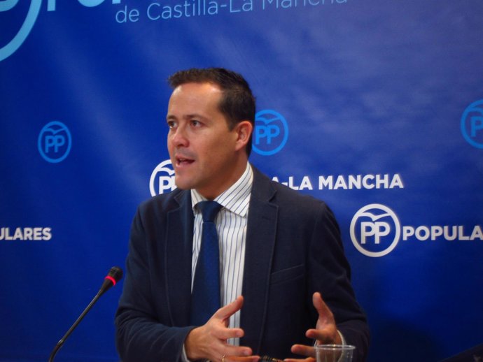 Carlos Velázquez, PP