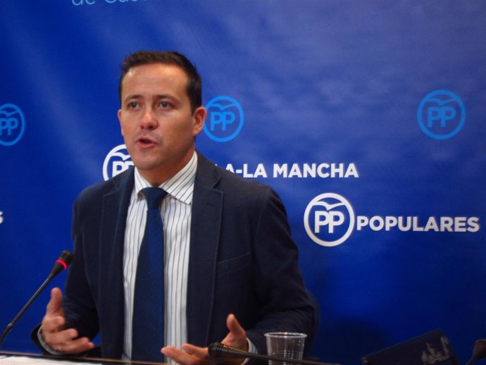 Carlos Velázquez, PP