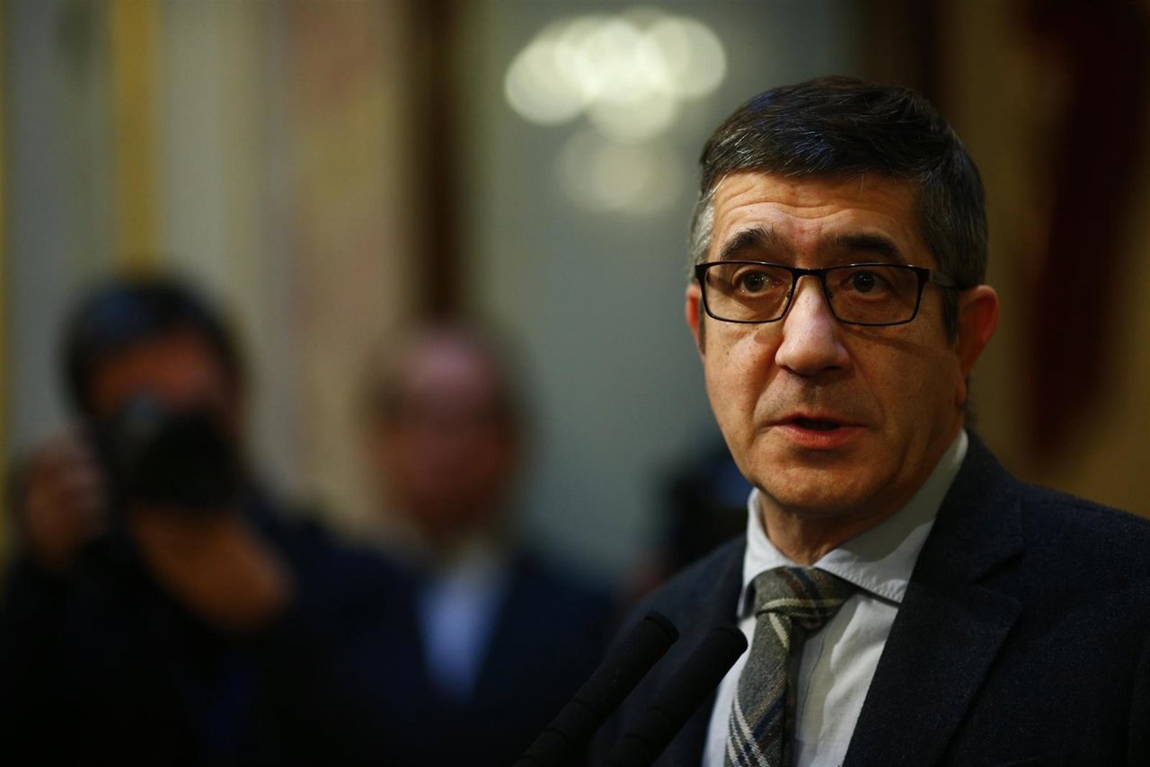 Rueda de prensa de Patxi López