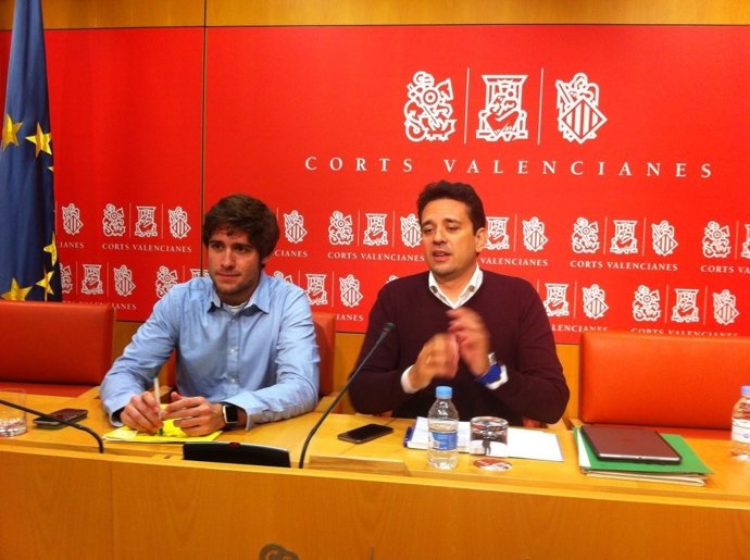 Juan Carlos Caballero y José Juan Zaplana en una rueda de prensa