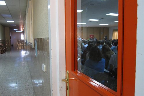 Pasillo de un colegio