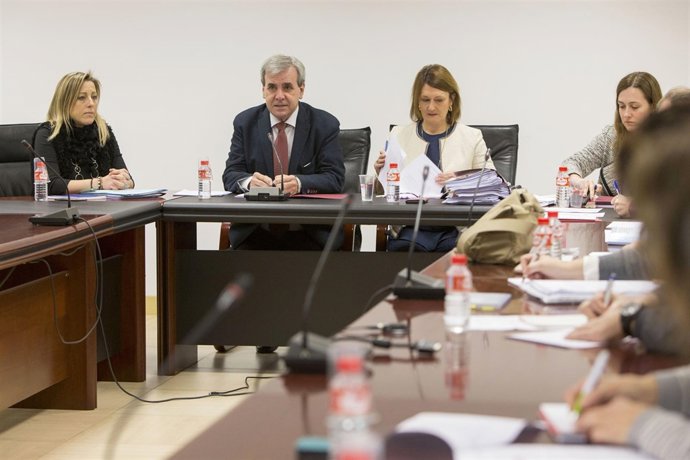 El consejero con el comité de empresa