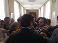 El PP ve un "fraude electoral" que Pedro Sánchez busque en despachos lo que no ganó el 20D