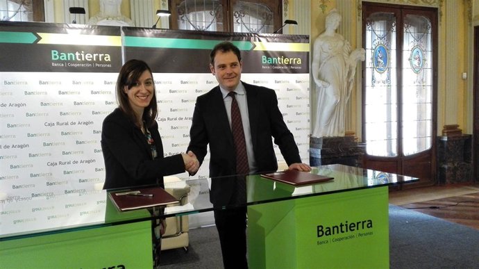 Julia Julve y Juan José Gracia