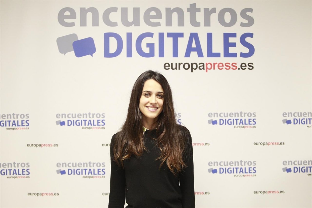 Encuentro digital en Facebook con Macarena García