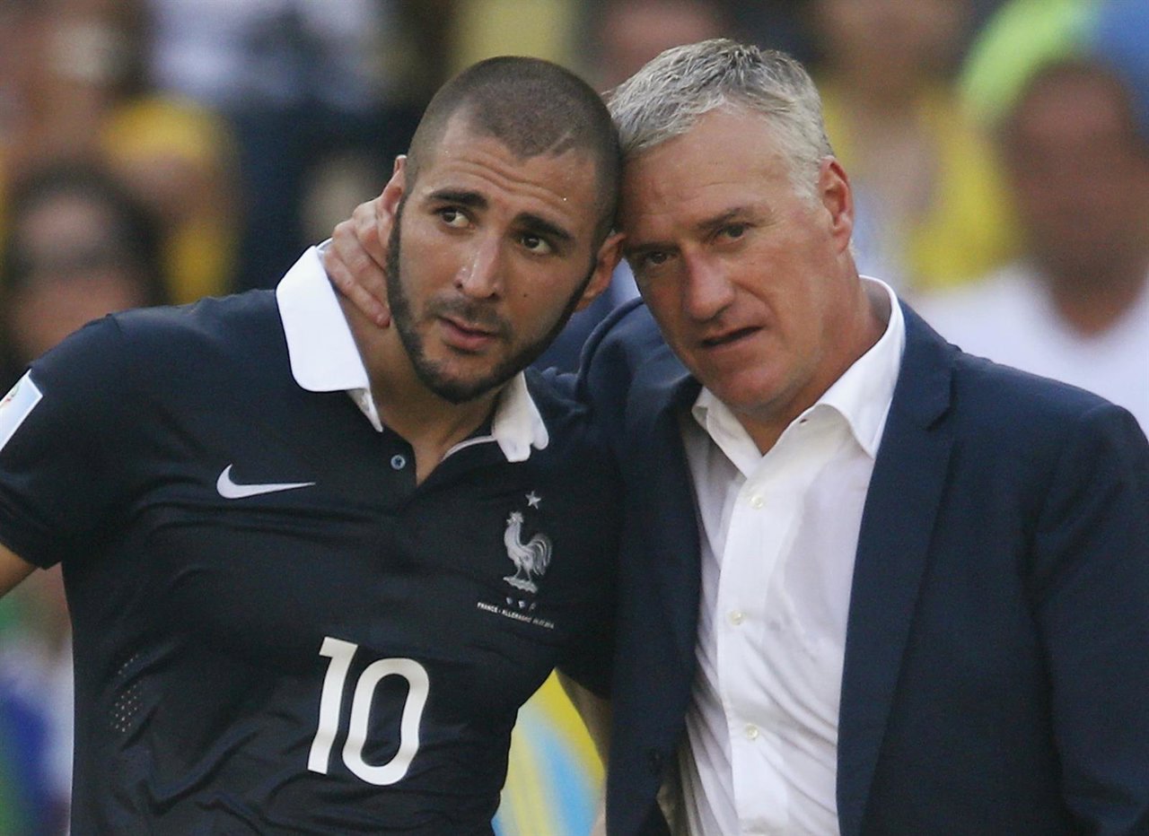 Karim Benzema y Didier Deschamps  