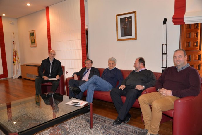 Reunión CCOO Con El Candidato A Rector MA Collado