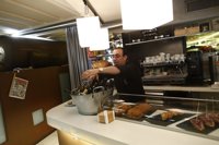 La facturación del sector servicios en Galicia crece un 8% y la ocupación aumenta un 1,2%