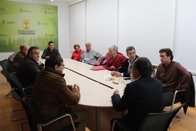 Presentación de la web de protección civil a las aavv