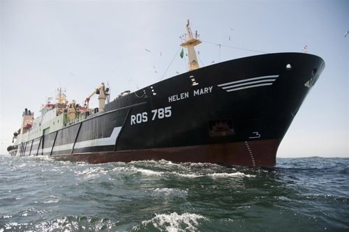 Buque de pesca industrial