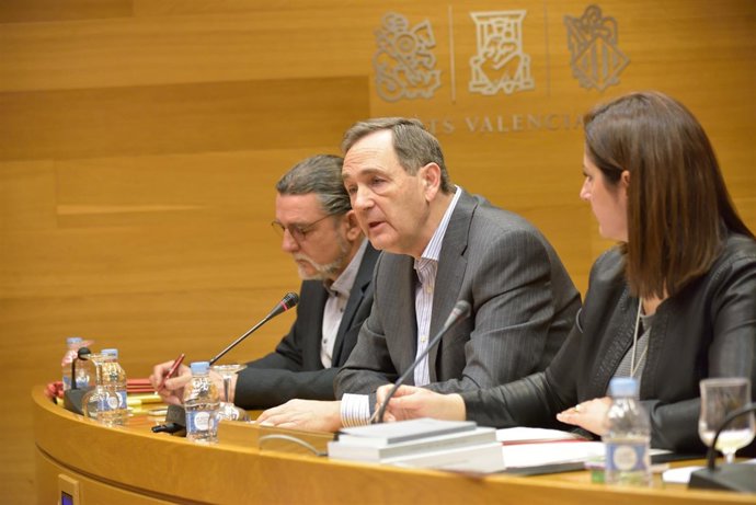 El ex director general de Trnsportes en la comisión de las Corts