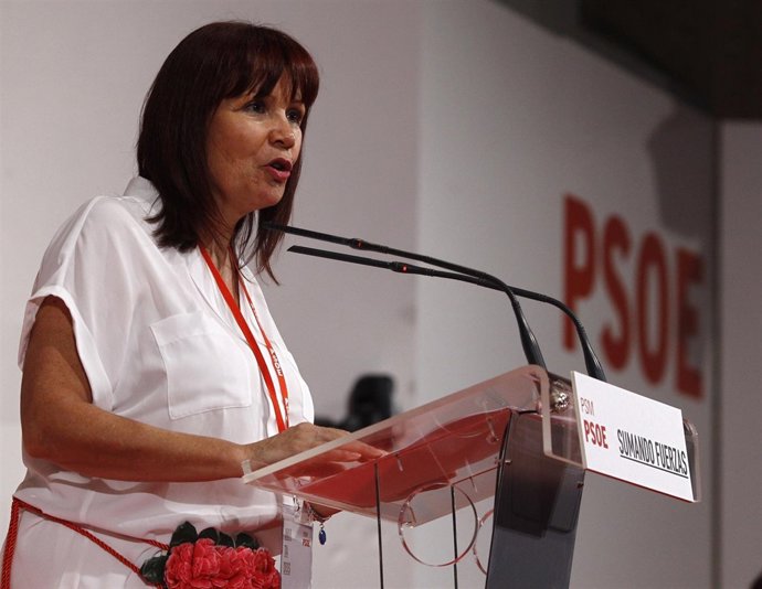 Micaela Navarro en la inauguración del congreso del PSM