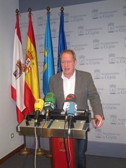 El portavoz de IU en Gijón, Aurelio Martín