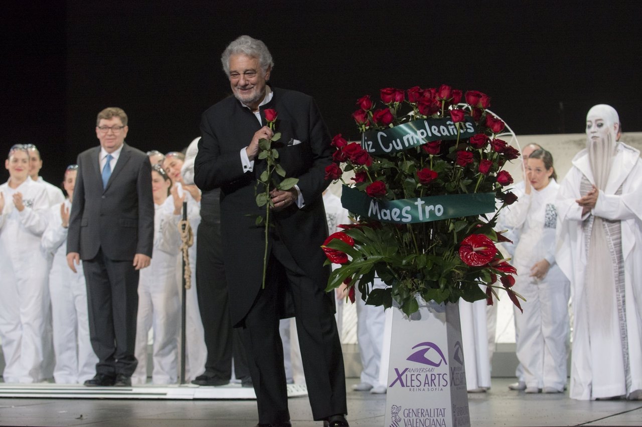 Plácido Domingo celebra su cumpleaños en Les Arts