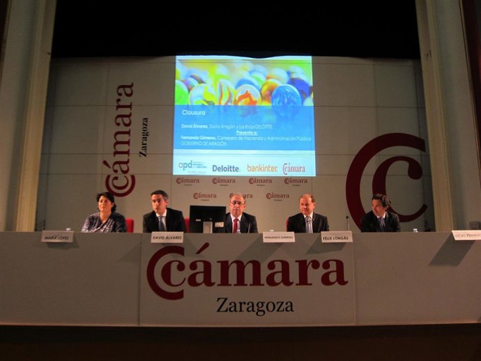 Gimeno en la jornada 'Los retos fiscales de la empresa aragonesa'.