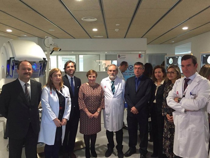 Presentación equipamiento en neuronavegación de Valdecilla