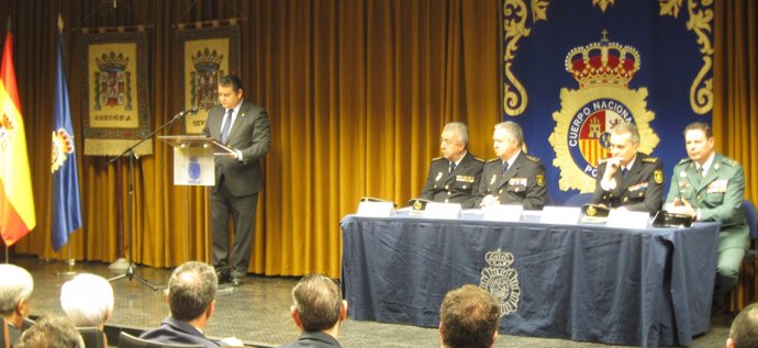 Antonio Sanz interviene en acto de conmemoración del aniversario de la Policía