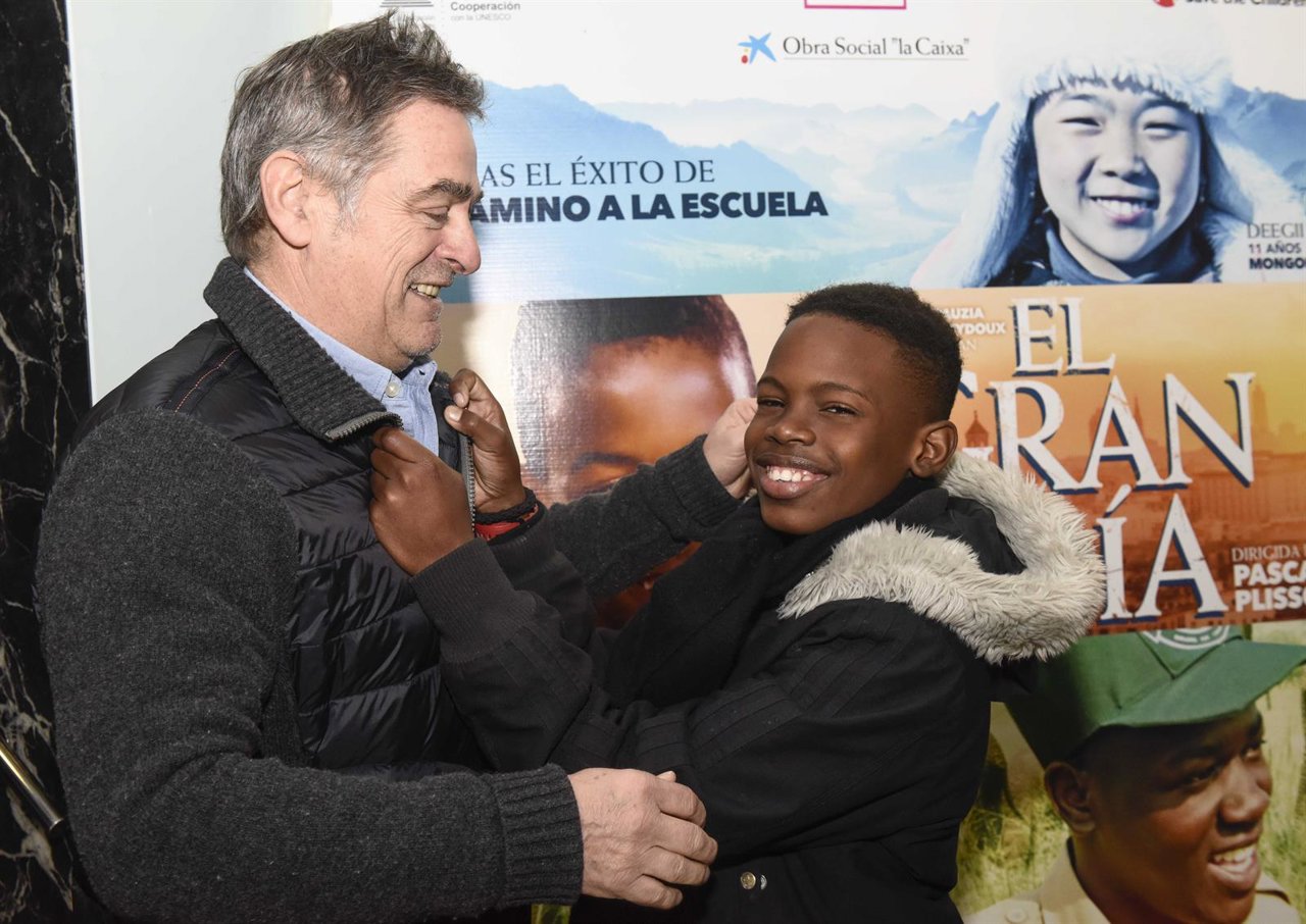  Pascal Plisson Y Roberto Del Filme 'El Gran Día'
