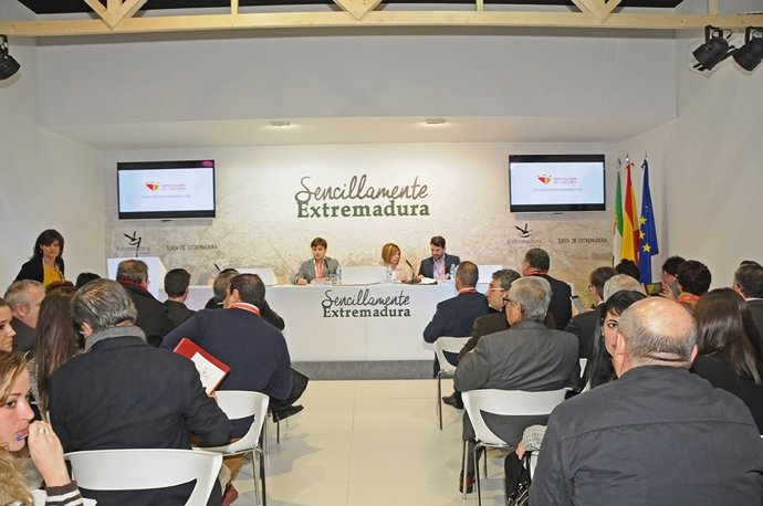 Diputación de Cáceres presenta su oferta en Fitur