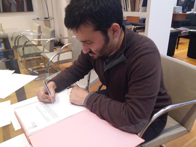 Ribó firma la petición para personarse como acusación