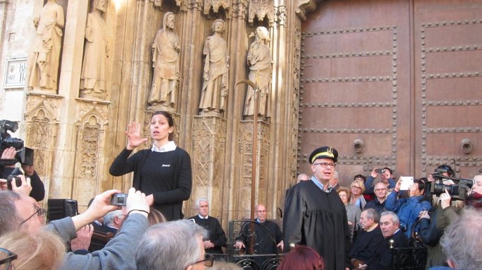 Sesión del Tribunal de las Aguas en lengua de signos