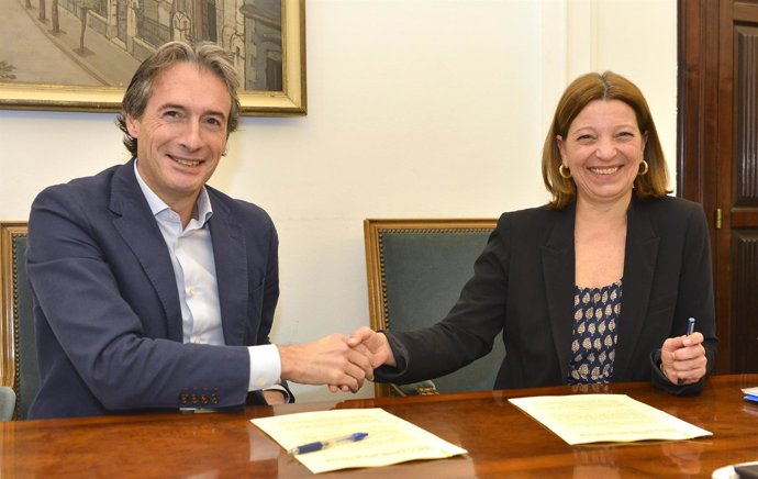 Firma del convenio con ACNUR